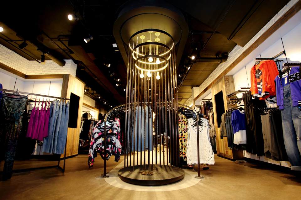 styled-by-reahcity-chic-opens-stores-in-los-angeles-styled-by-reah