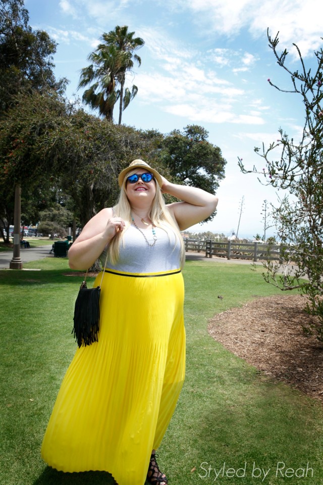 Reah Norman wearing her favorite summer maxi dress from Lane Bryant: www.styledbyreah.com