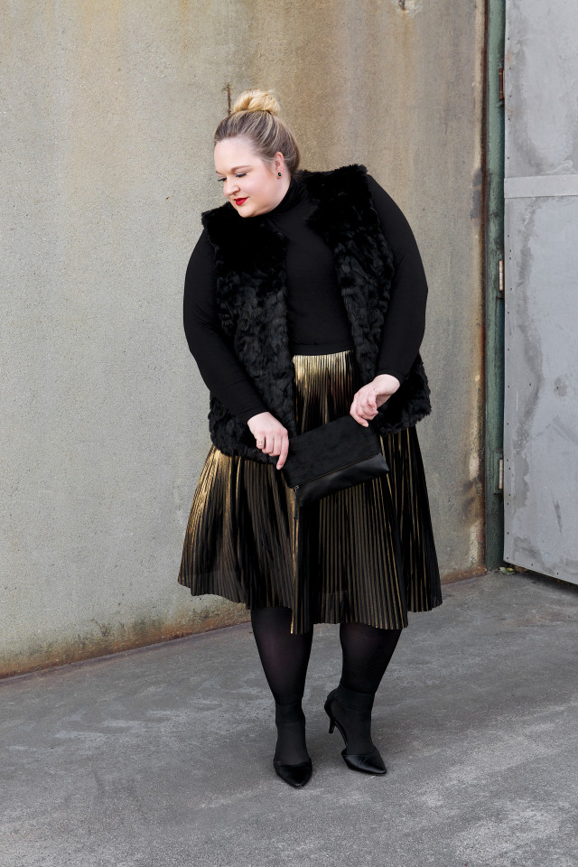 Plus Size Holiday Style_ Reah Norman